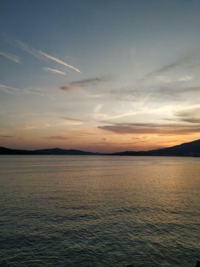 Studio Apartman Violeta II - 50M From The Beach Trogir Exterior foto