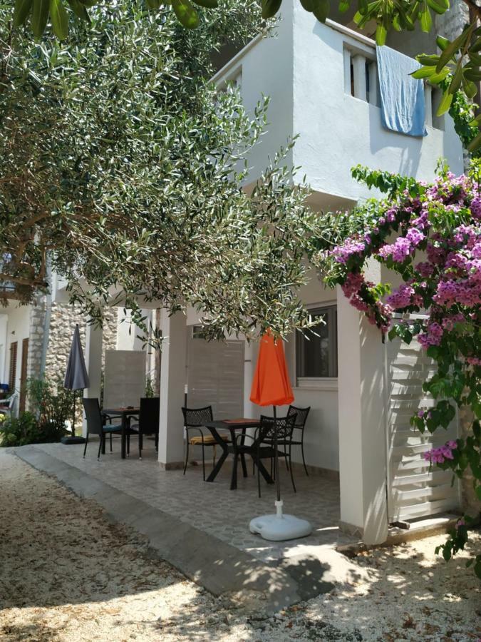 Studio Apartman Violeta II - 50M From The Beach Trogir Cameră foto